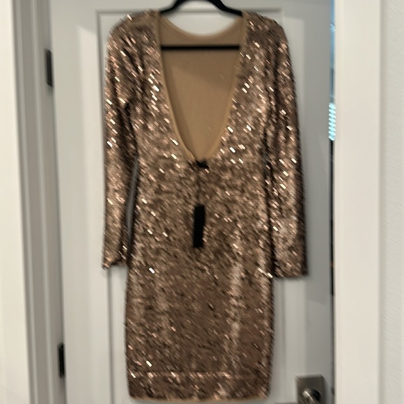 NWT BCBG Sequin Dress Size Small - Picture 4 of 4